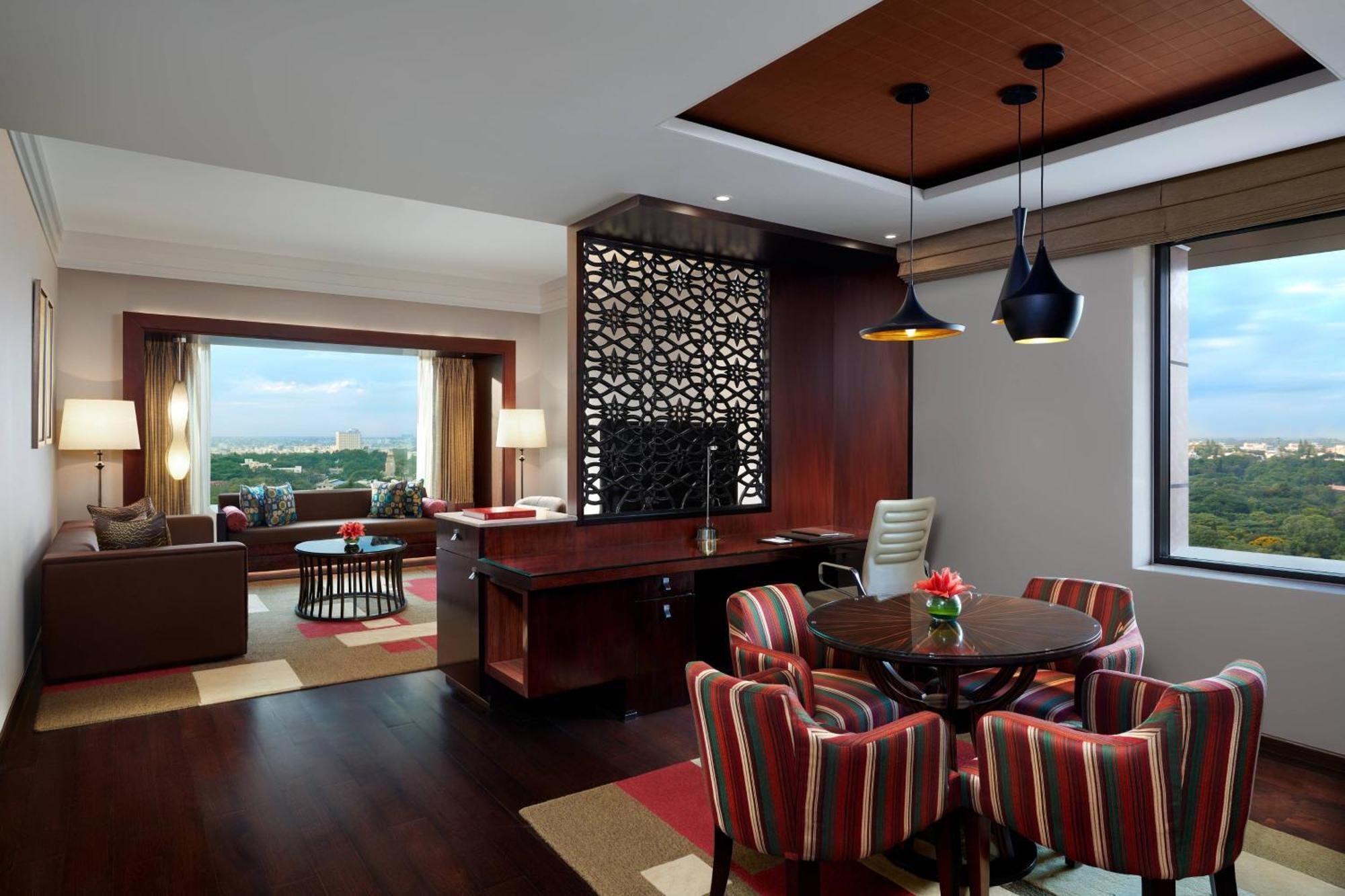 JW Marriott Hotel Bengaluru Exteriör bild